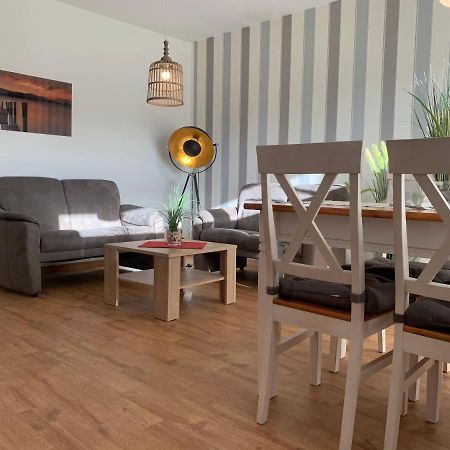 Kleine Brise Apartment 1 Busum Bagian luar foto